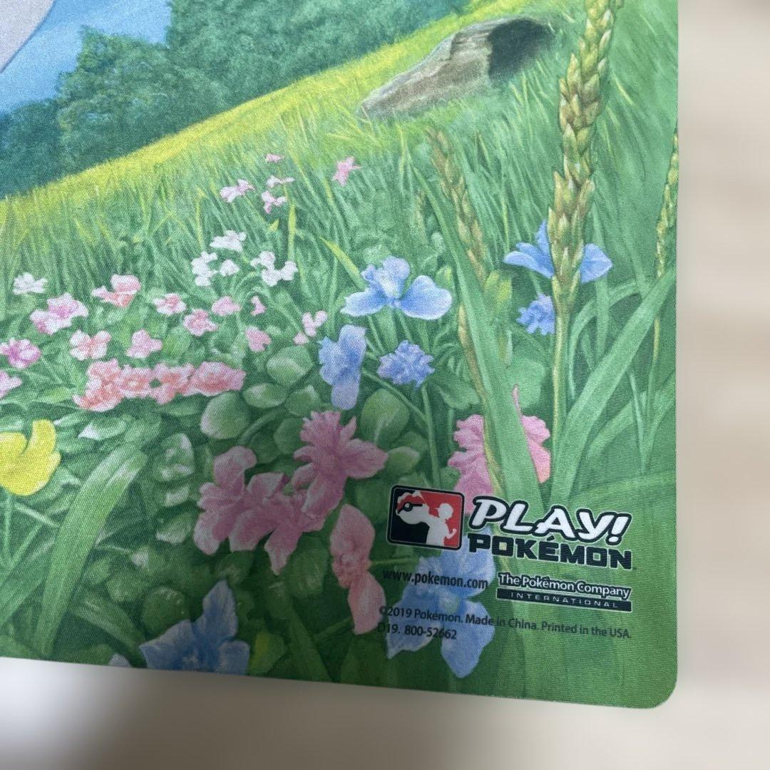 ポケモンカード　プレイマット　サーナイト&ニンフィア　海外正規品
