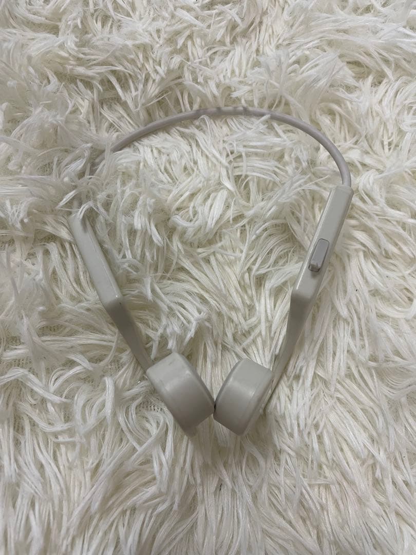 純正Apple12miniケース 骨伝導イヤホン ヒューマンメイド ブレスレット