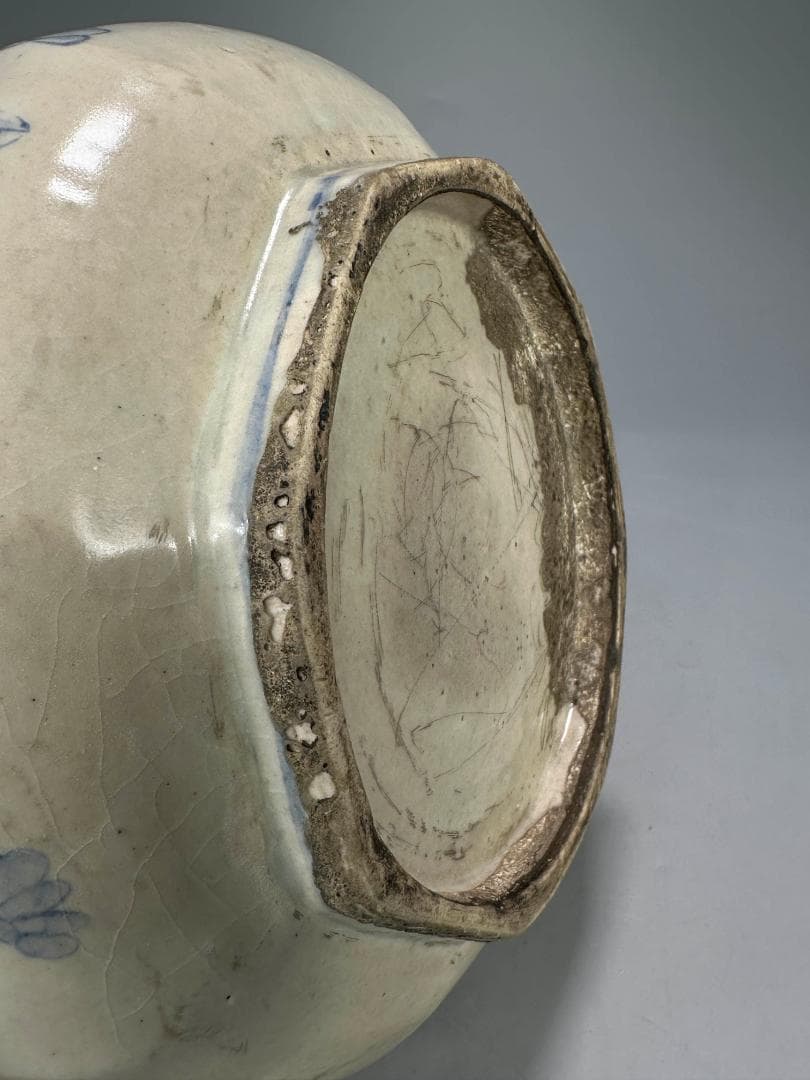 M21-1S62朝鮮古美術　李朝時代　青花菊文面取瓶　染付花瓶　花入 古物保証