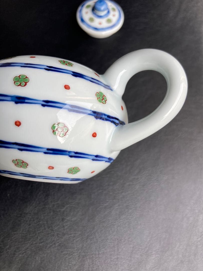 源右衛門　染錦緑梅小紋割　急須