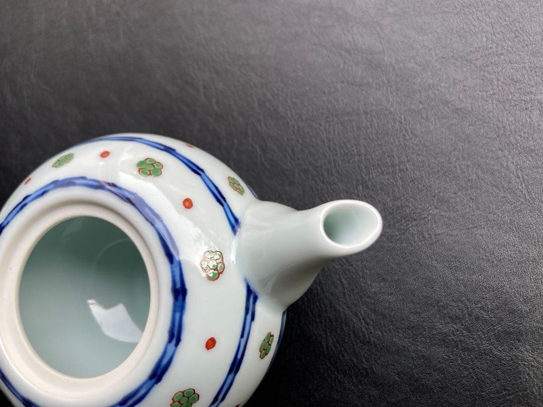 源右衛門　染錦緑梅小紋割　急須