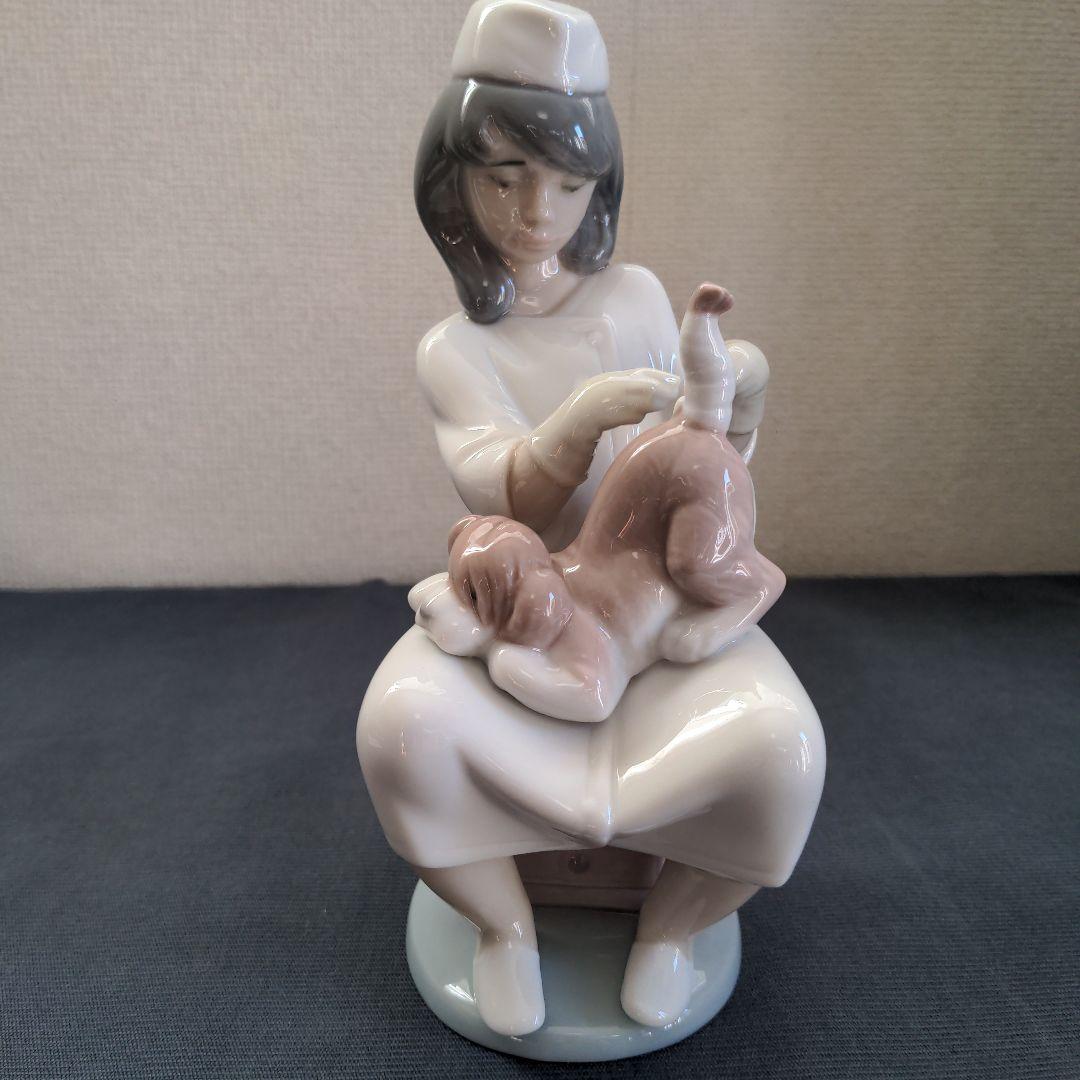 LLADRO　リヤドロ　 010-0638　　陶器人形　置物