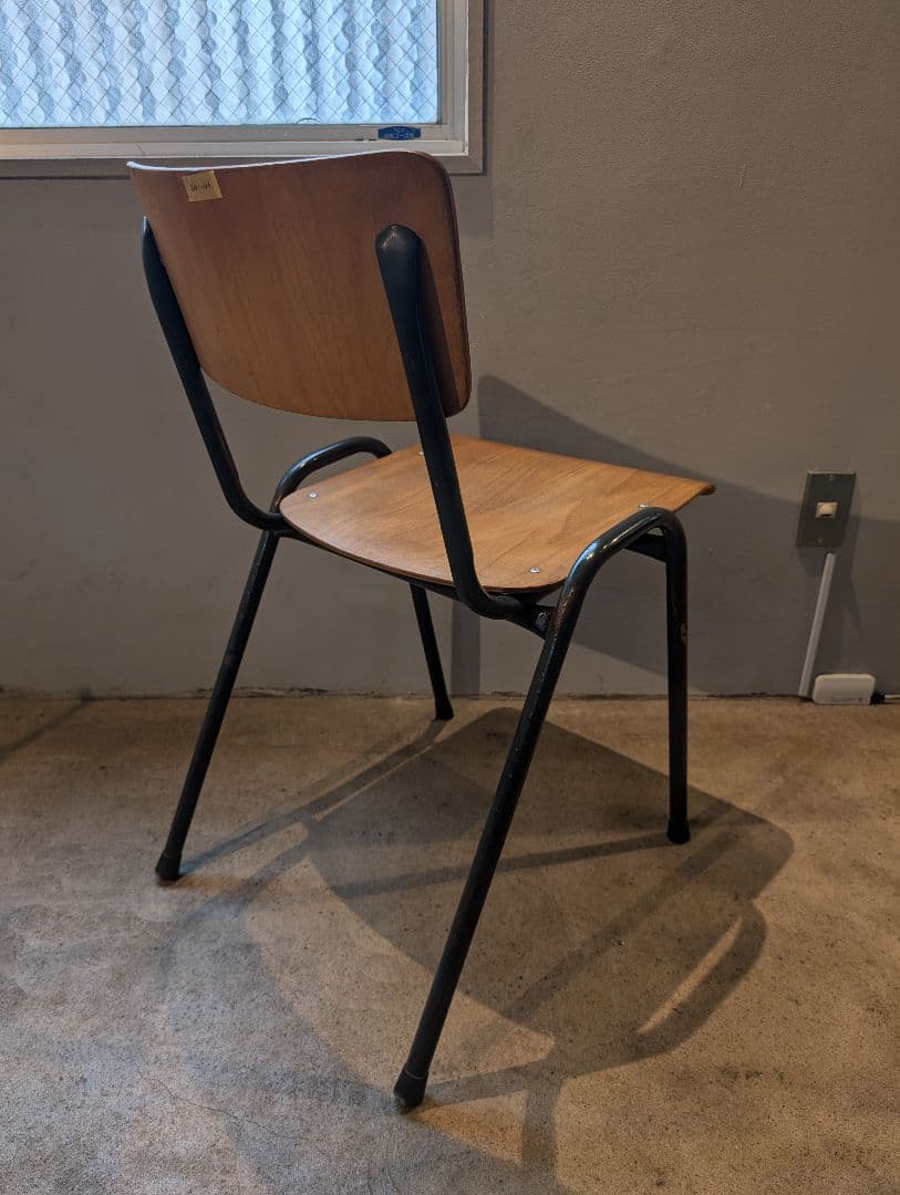 椅子 EQI-43 Stacking chair