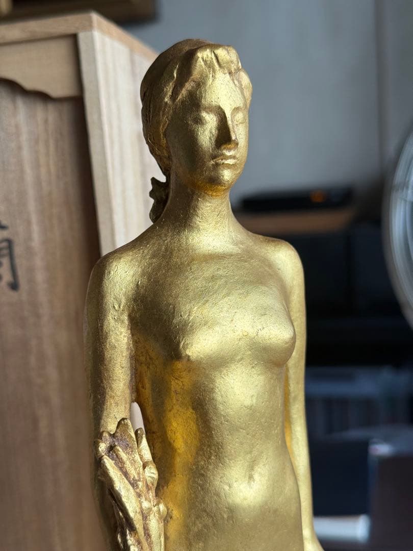 彫刻　裸婦像　石田武至　作　「蘭」木箱付