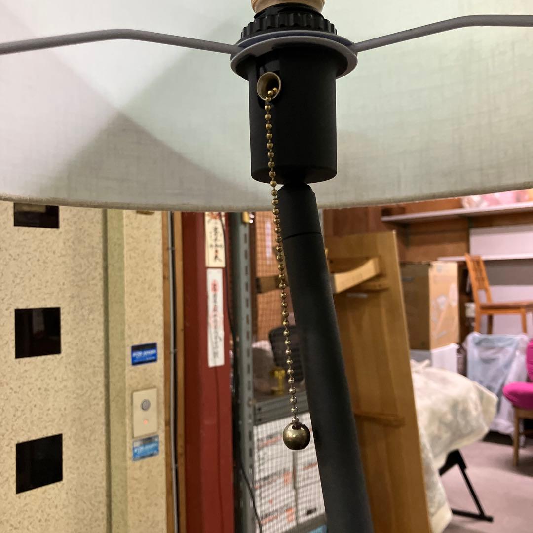 モダン フロアスタンド 照明 サイドテーブルフロアランプ リネンシェード付き