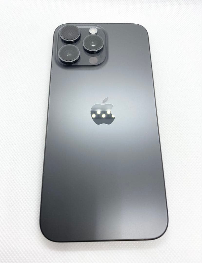 iPhone 15 Pro Max 256GB バッテリー容量100%