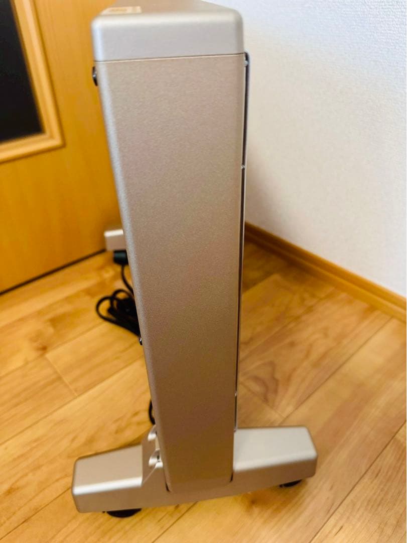 良品✨サンルミエ キュート 遠赤外線 暖房器 E800LS パネルヒーター