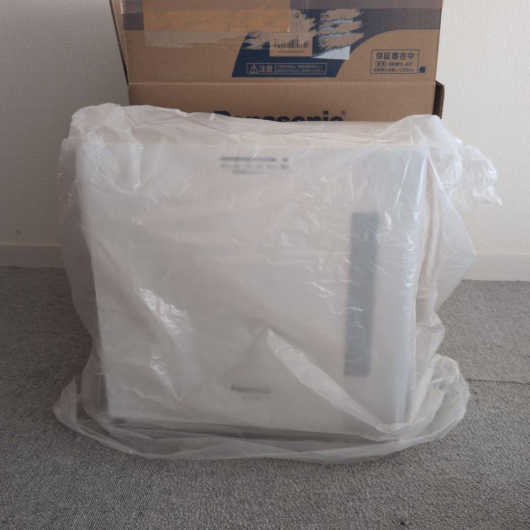 Panasonic FE-KFT05-W 置き型加湿器&新品フィルター付き