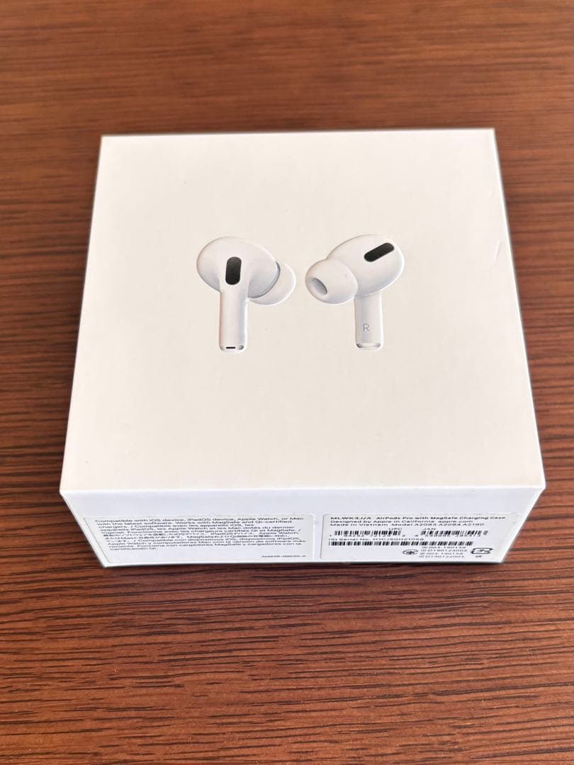 Apple AirPods Pro ワイヤレス充電対応