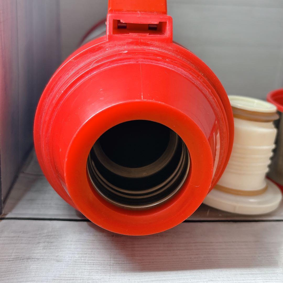 入手困難　昭和レトロ　ハローキティ　大きい水筒1989年製