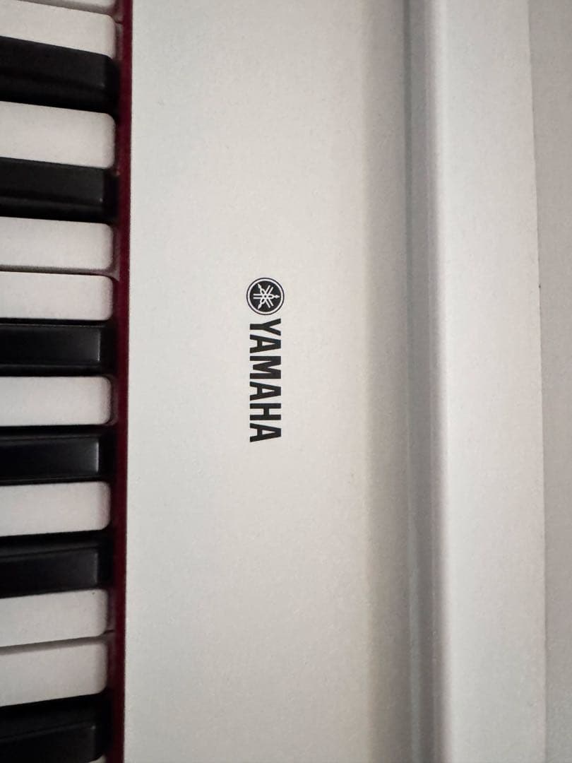 Yamaha piaggero NP-12 ホワイト 61鍵盤