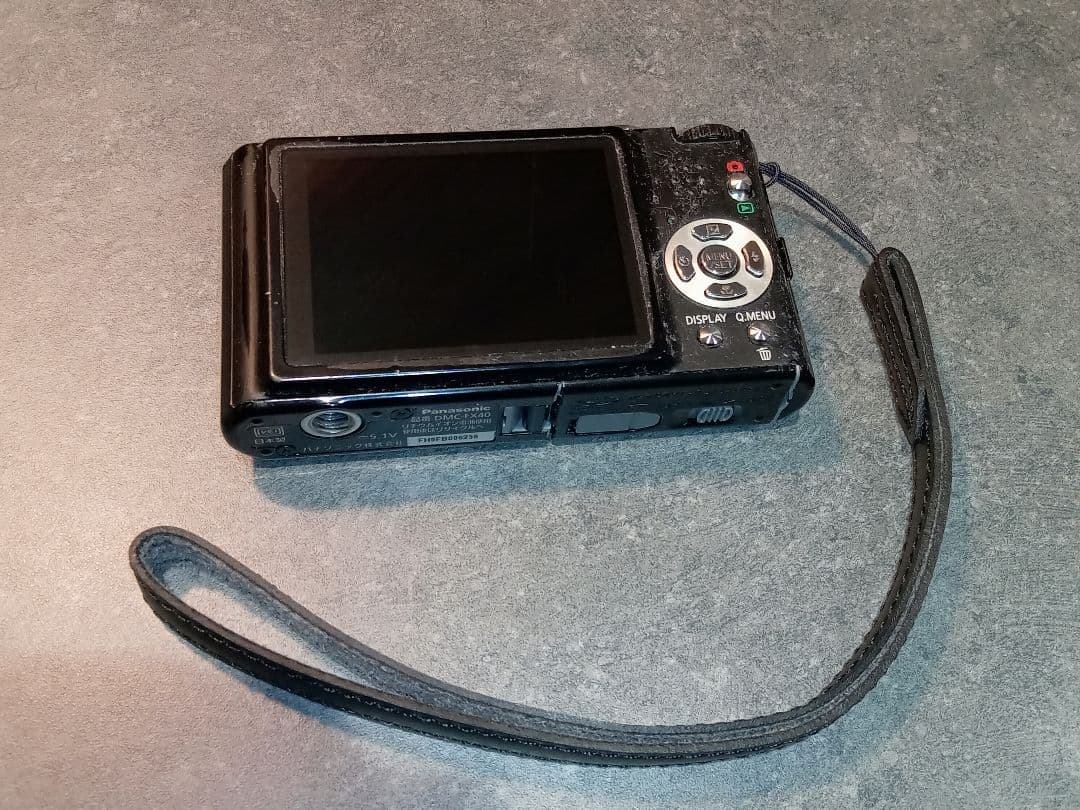 【Panasonic】コンデジ LUMIX DMC-FX40 ブラック