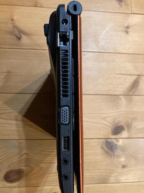 dynabook TOSHIBA N300/02AD ネットブック オレンジ