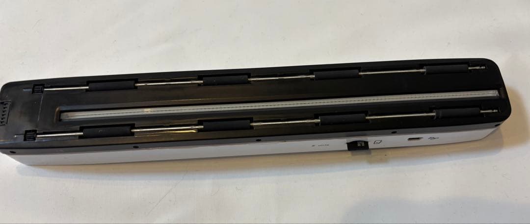 iScan ハンディスキャナー 300/600/1050 DPI