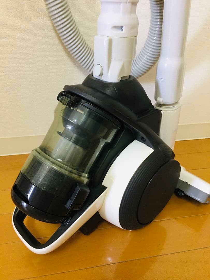 パナソニックサイクロン掃除機 MC-SR26J-W 2019年製