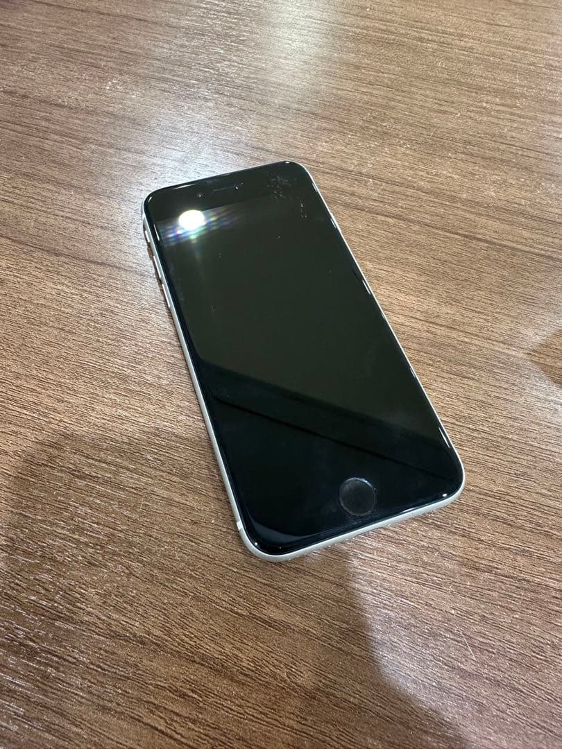 iPhone SE2 本体　64GB ホワイト