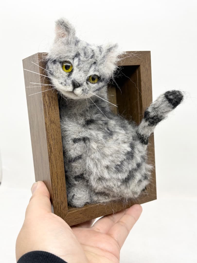 A猫　羊毛フェルトサバトラ猫【ハンドメイド 羊毛フェルト