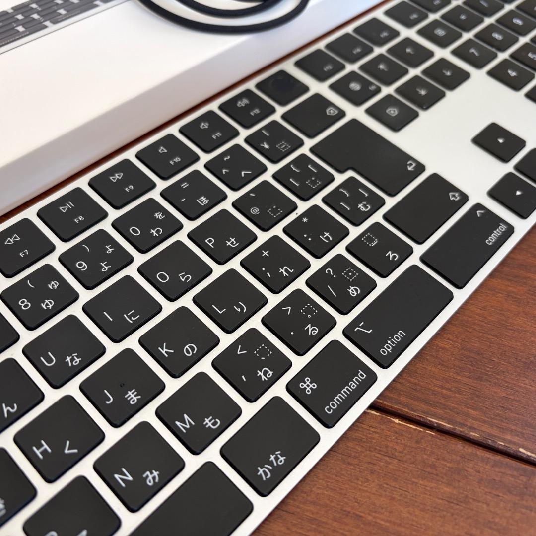 Magic Keyboard テンキー付き 日本語 Lightning★極美品
