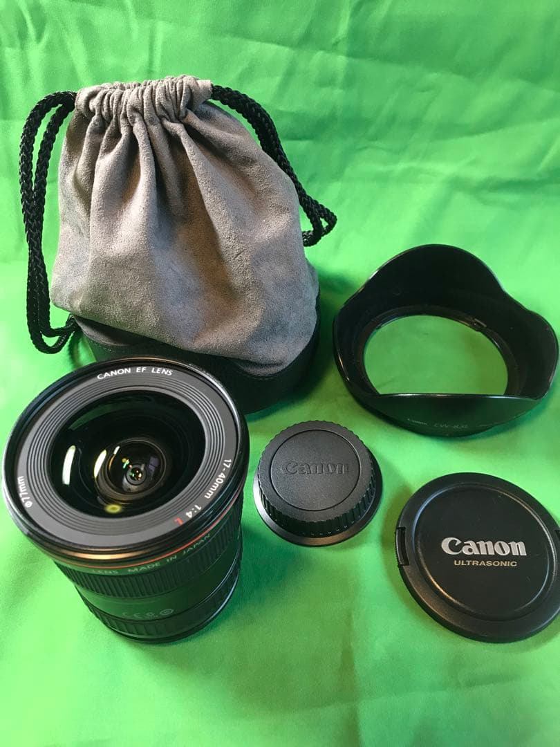 Canon EF17-40mm F4L USM フードEW-83E