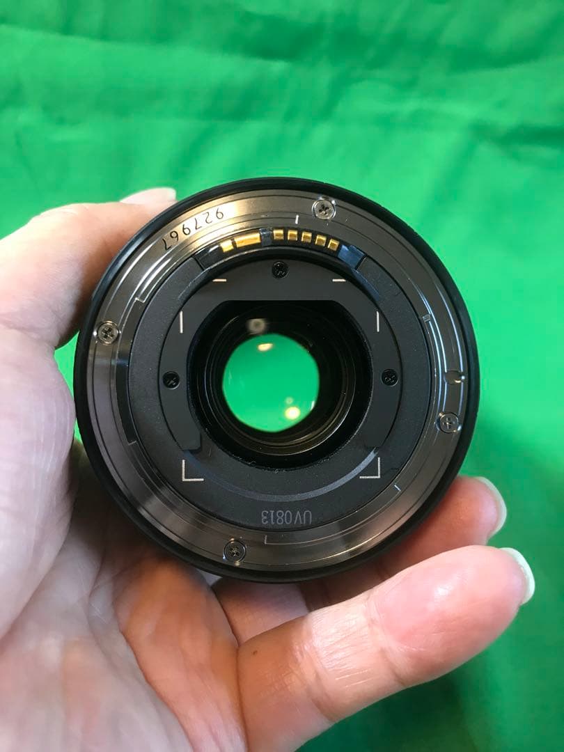 Canon EF17-40mm F4L USM フードEW-83E