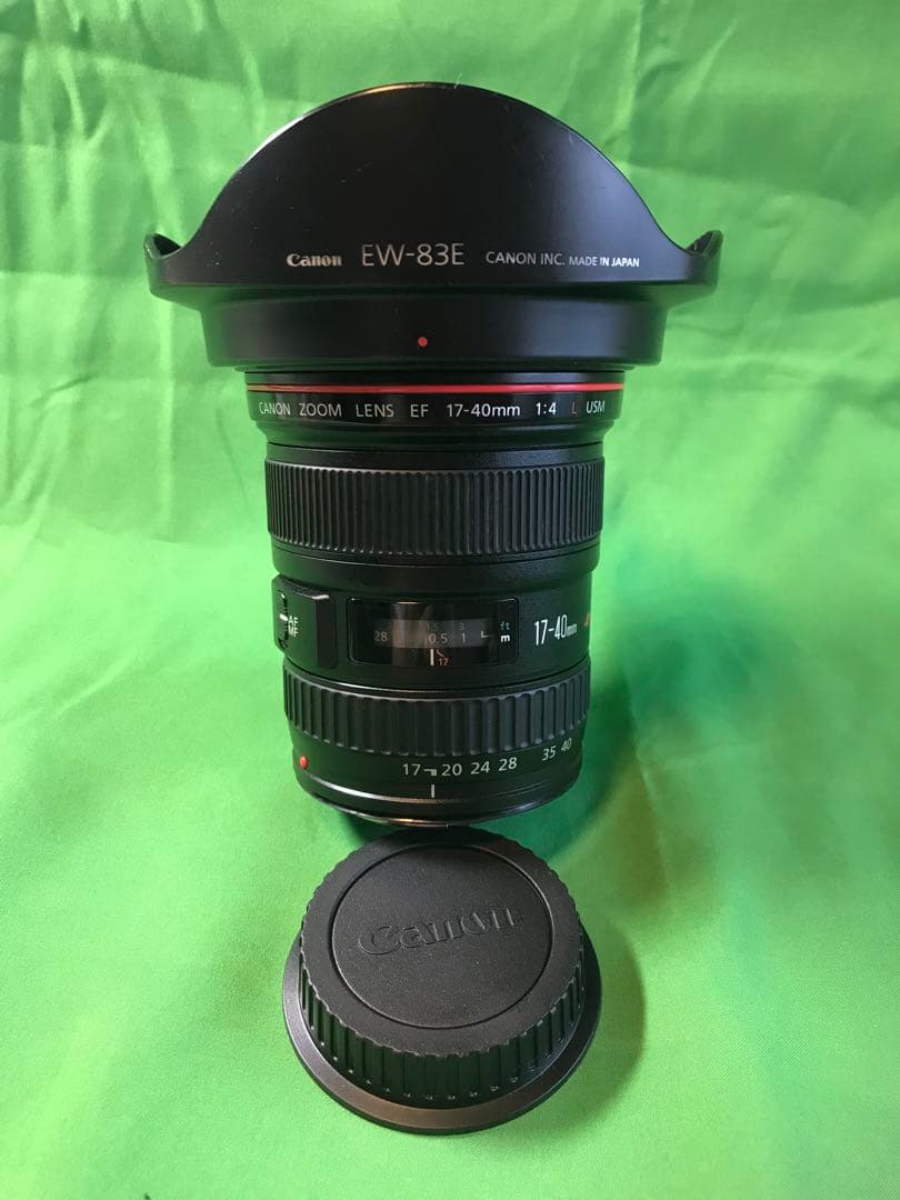 Canon EF17-40mm F4L USM フードEW-83E