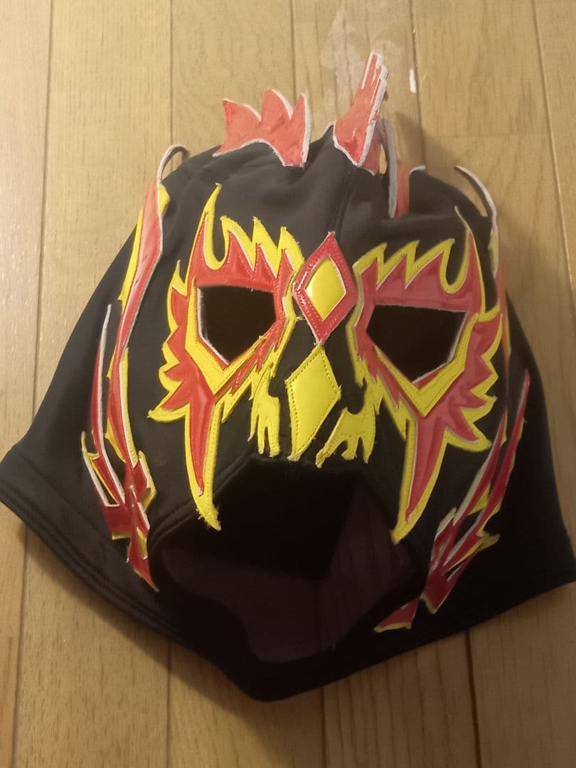 値下げ！ジ・ウインガー プロレスマスク 黒