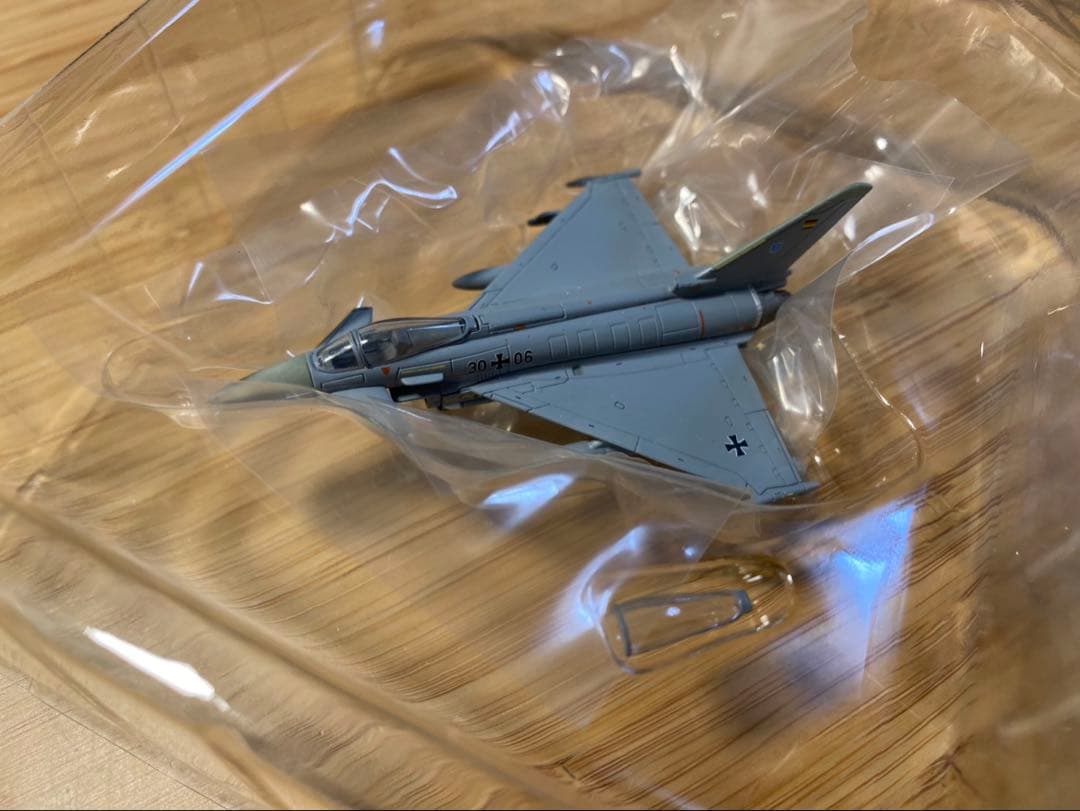 ヘルパ 1/200 EF-2000 ユーロファイタータイフーン 第73戦闘機大隊