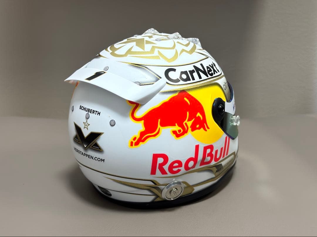マックス フェルスタッペン 2022シーズン ヘルメット 1/2スケール