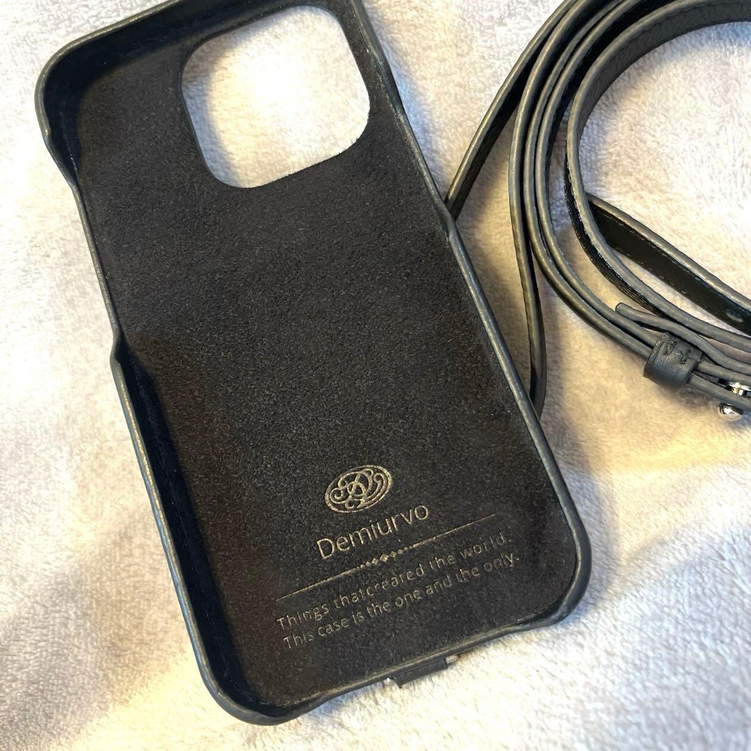 Demiurvo POCHE iPhone 13Pro ケース&ストラップ