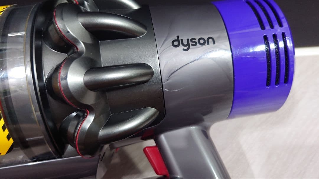 ⑰ダイソン dyson V10 SV12 本体のみ エコモード50分