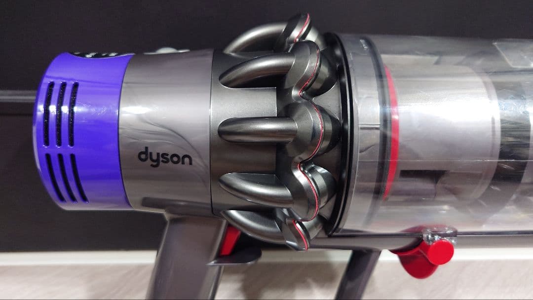 ⑰ダイソン dyson V10 SV12 本体のみ エコモード50分