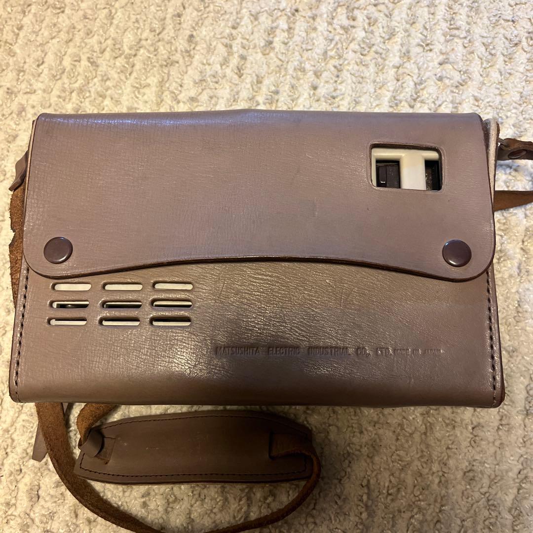 ナショナル　ポータブルラジオ　レトロ