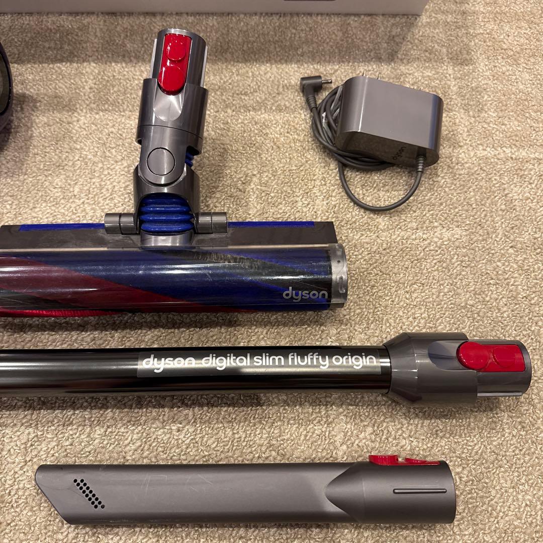 ジャンク⭐︎Dyson デジタルスリムフラッフィオリジン 本体　ダイソン SV18