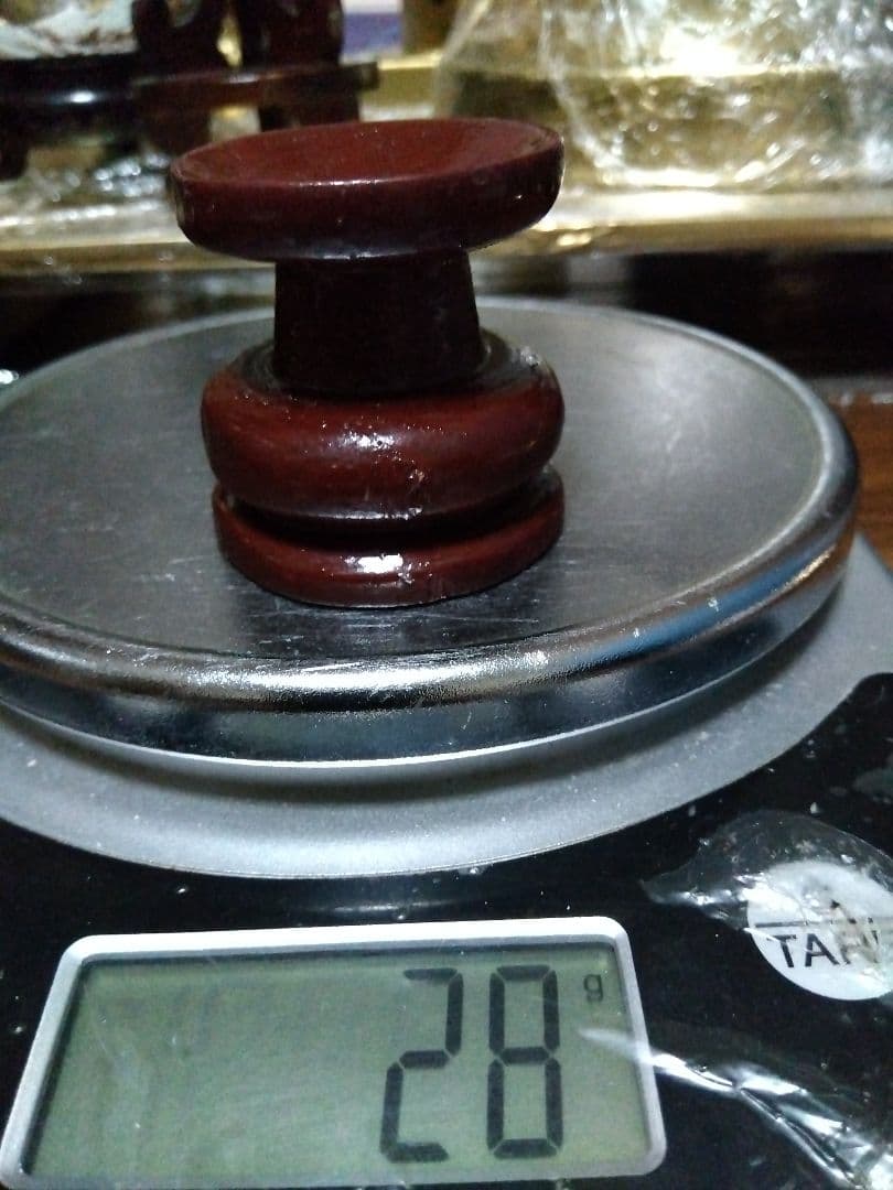 特大.天然？水晶玉の置物.1705グラム位.木製台座付き