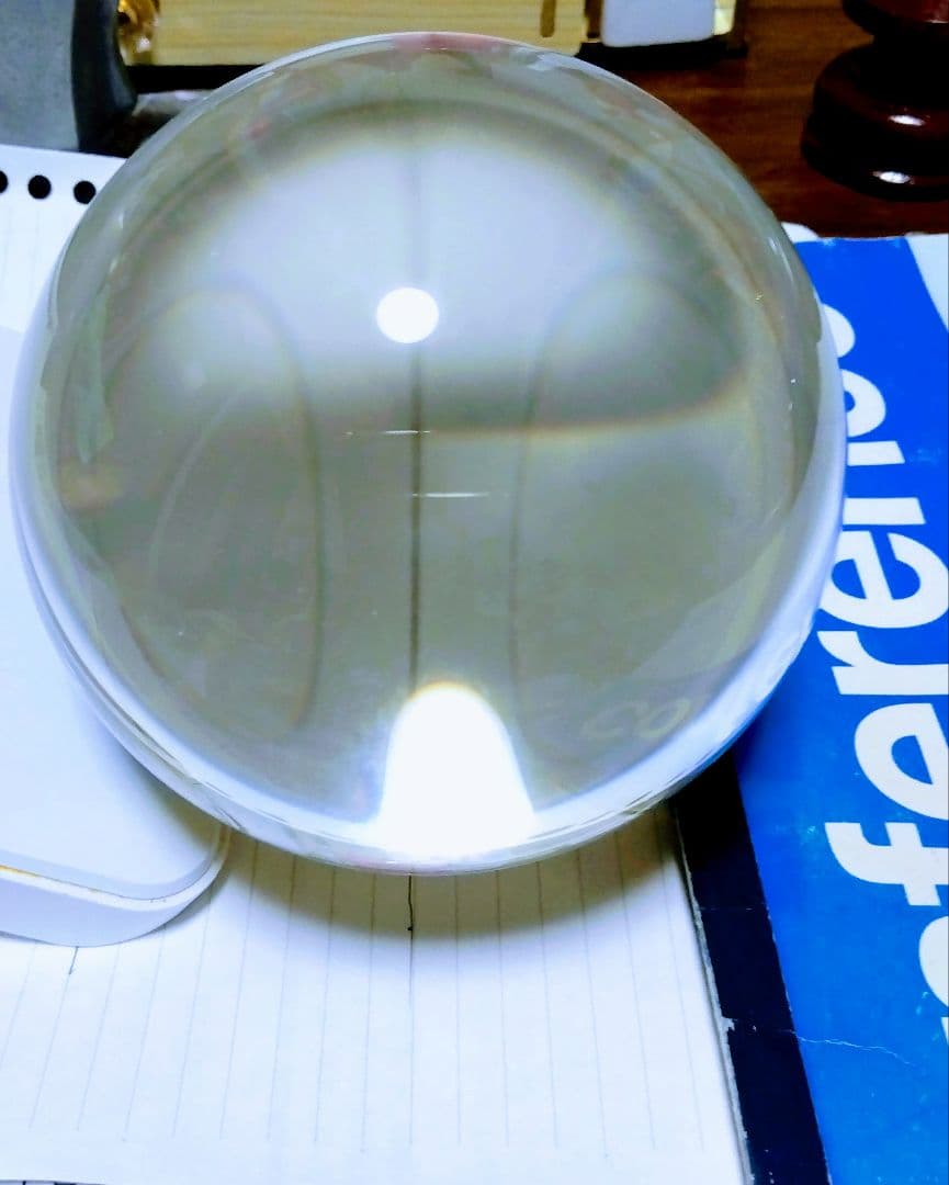 特大.天然？水晶玉の置物.1705グラム位.木製台座付き