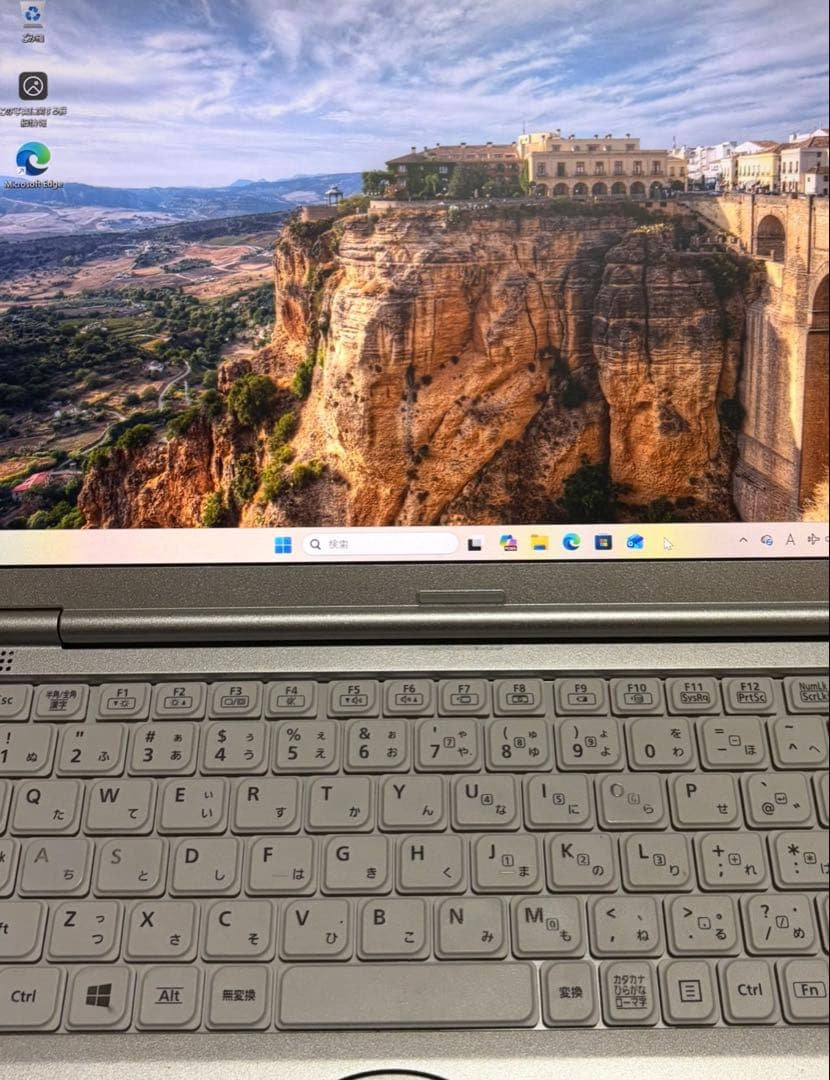その他ノートPC本体 Let's note CF-SV7 8GB SSD256GB