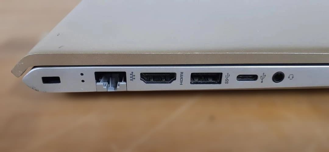 R*y様 80L0206-01 HP Pavilion 15 ノートPC / S