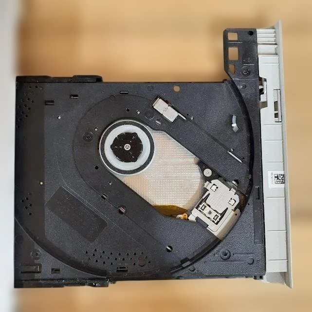 R*y様 80L0206-01 HP Pavilion 15 ノートPC / S