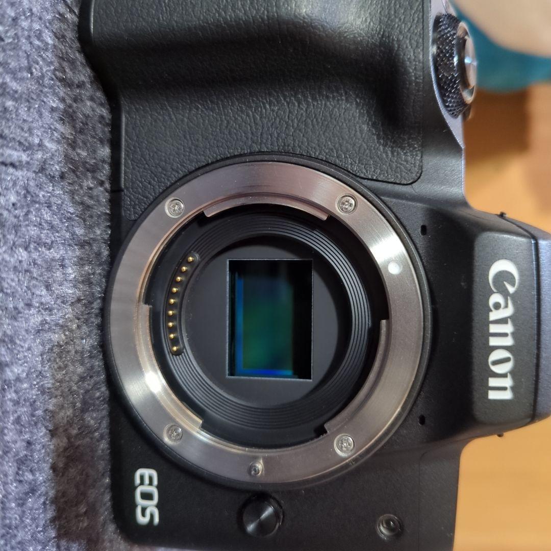 Canon EOS M ミラーレスカメラ 本体とレンズ