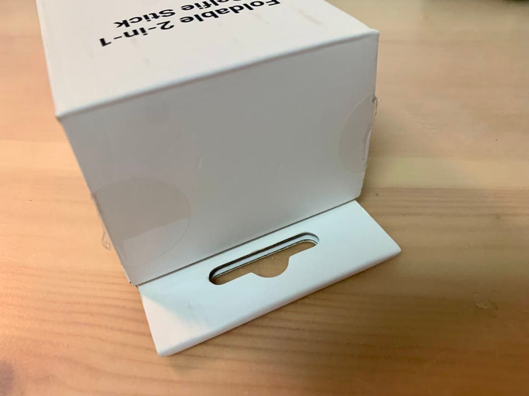 折りたたみ式内蔵三脚付き自撮り棒（1/4インチマウント）