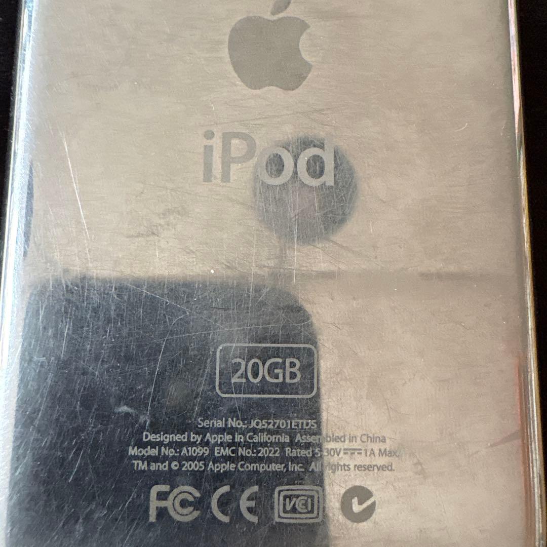第4世代　Apple iPod 20GB カラーディスプレイ
