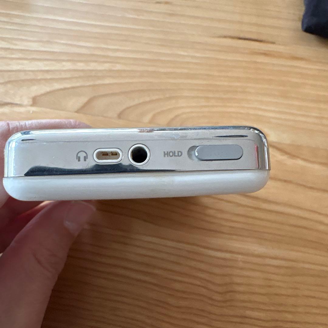 第4世代　Apple iPod 20GB カラーディスプレイ