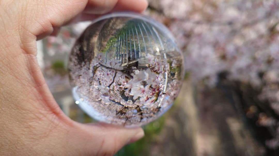 クリスタルボール 置物