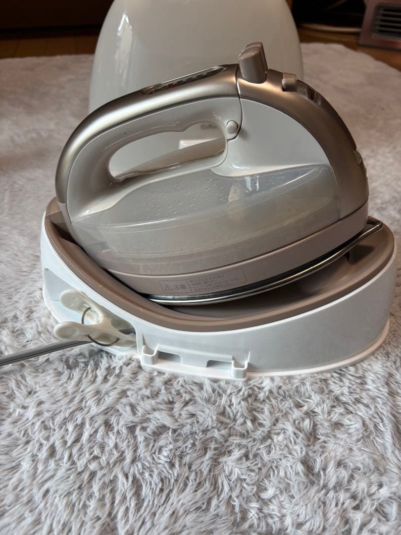 Panasonic カルル　スチームアイロン