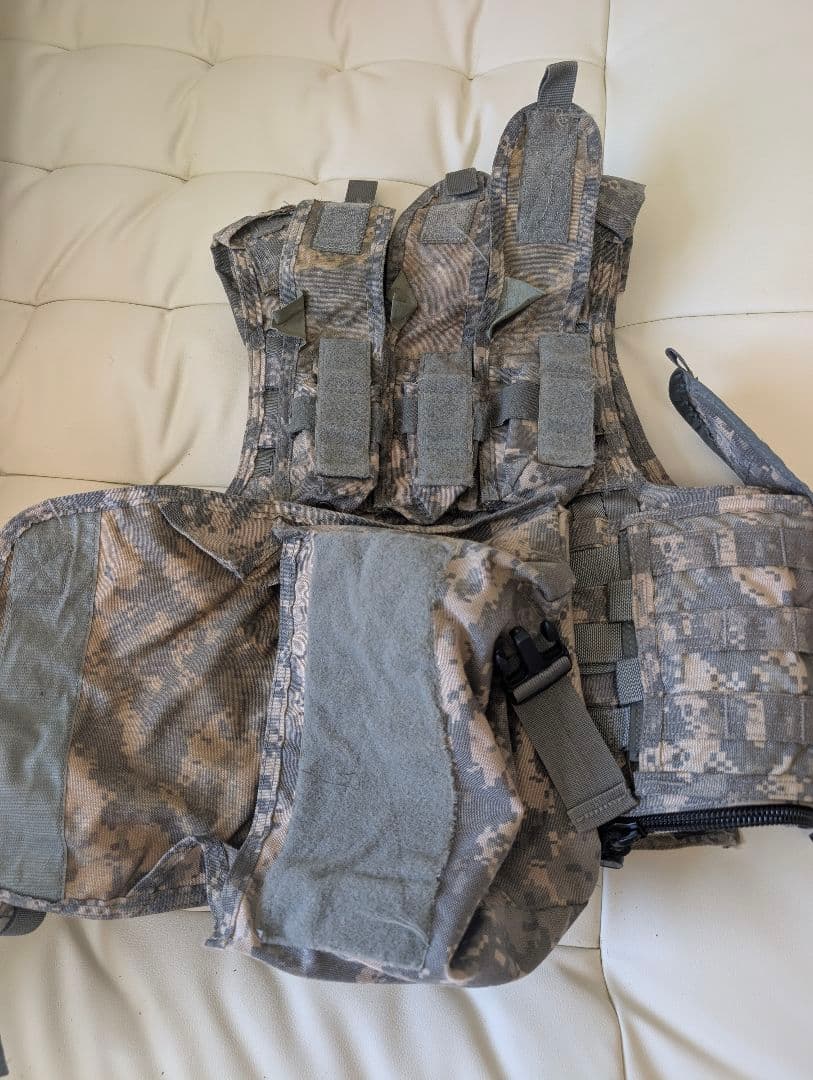 PARACLETE MTV UCP プレートキャリア AWG