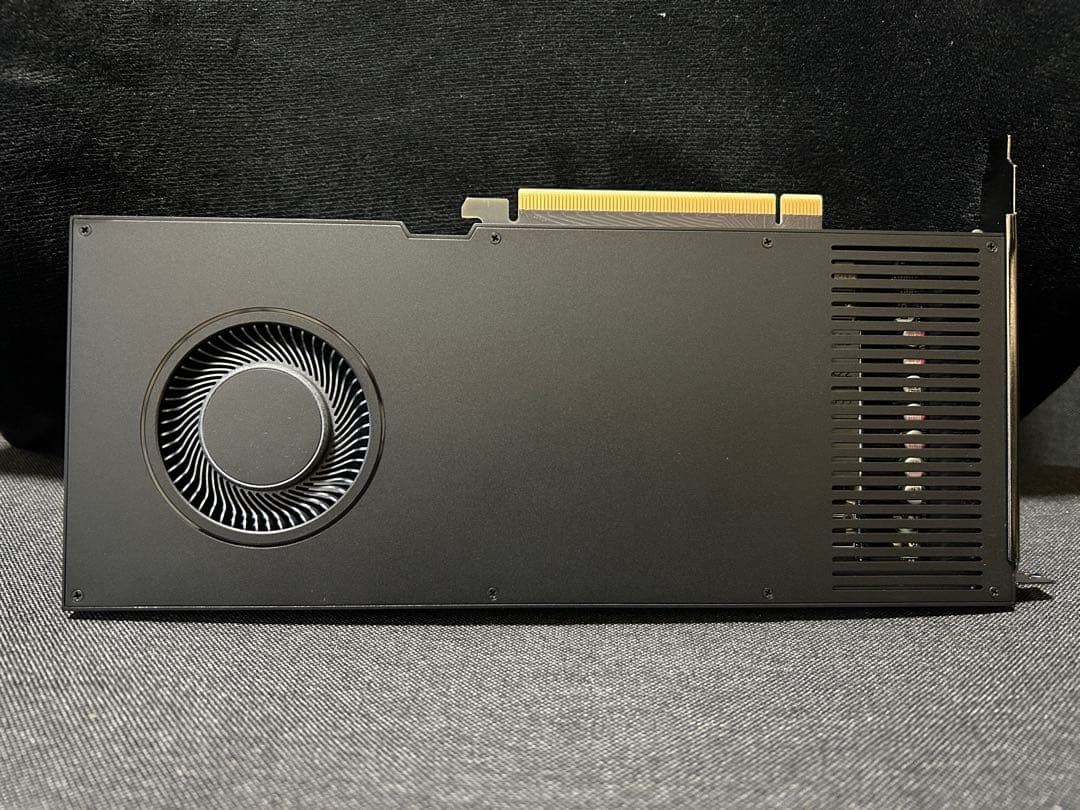 NVIDIA RTX A4000 グラフィックボード
