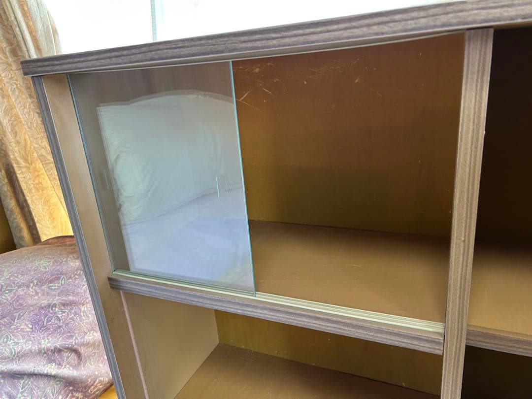 本日限り　特別大特価‼️ レトロ家具 幾何学模様の木製キャビネット