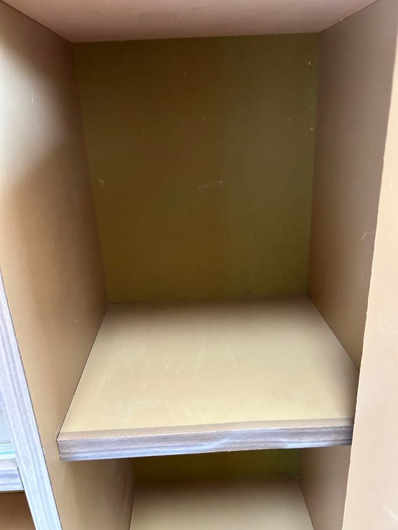 本日限り　特別大特価‼️ レトロ家具 幾何学模様の木製キャビネット