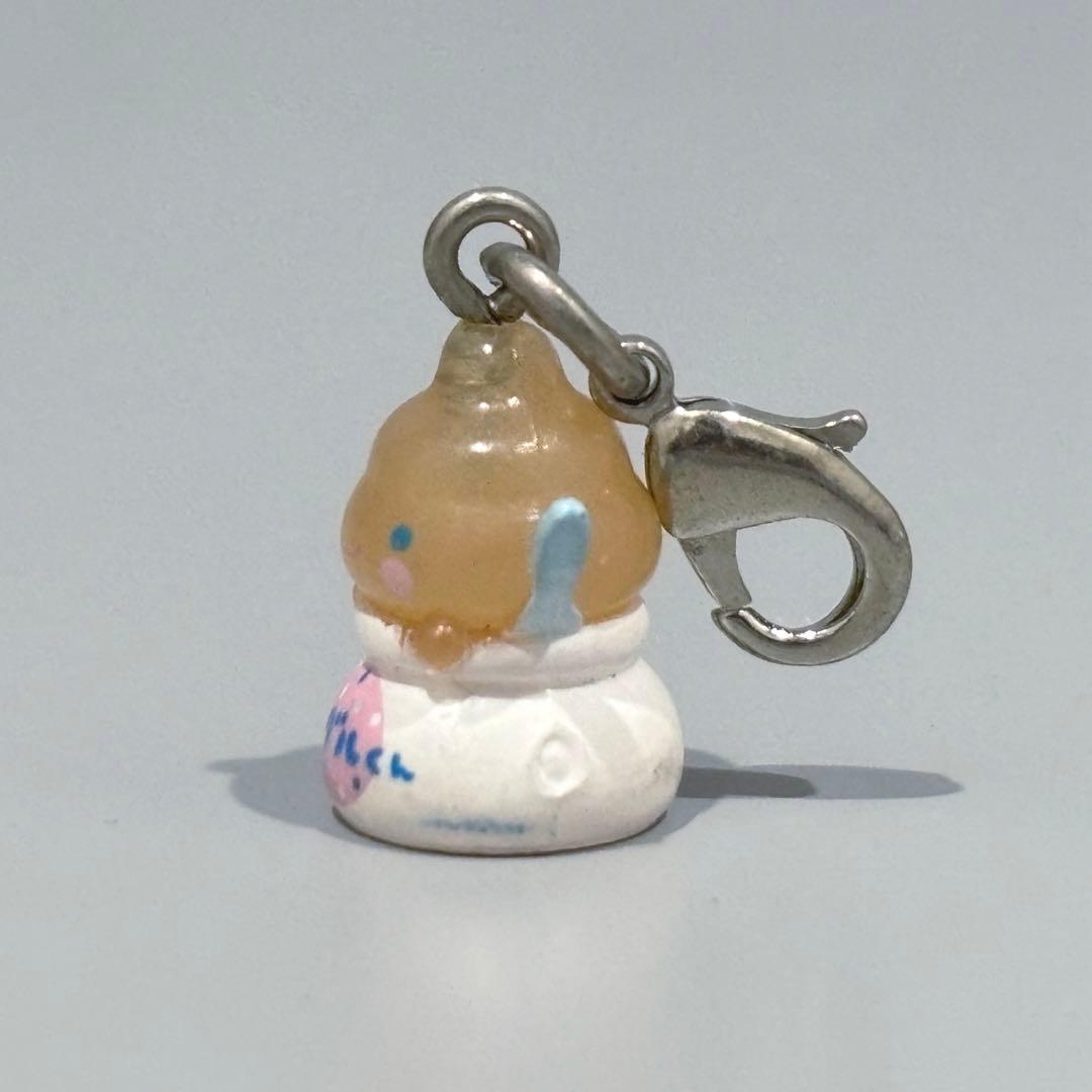 ヨーグルくん　サンエックス　ファスナーホルダー(ピンク)