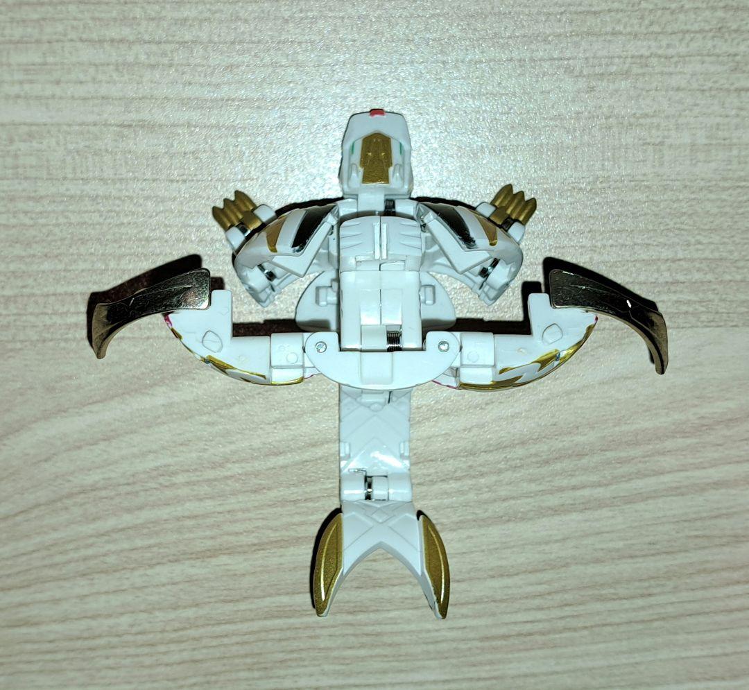 激レア　爆丸　神3　磁ドラガオン 轟フドウ 士ガリュウ　カード付き